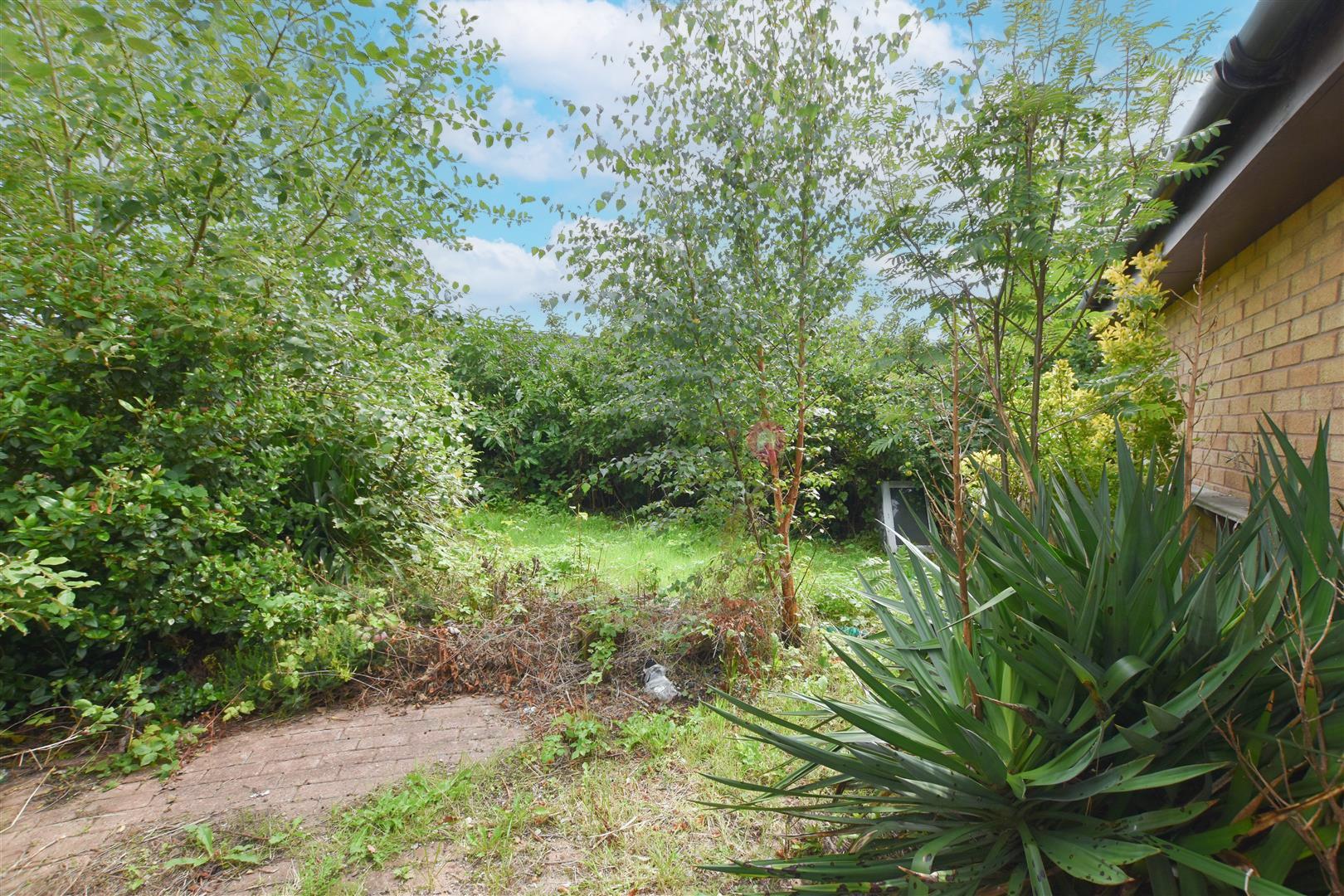 Cleeve Hill Gardens, Waterthorpe, Sheffield, S20 Key2go